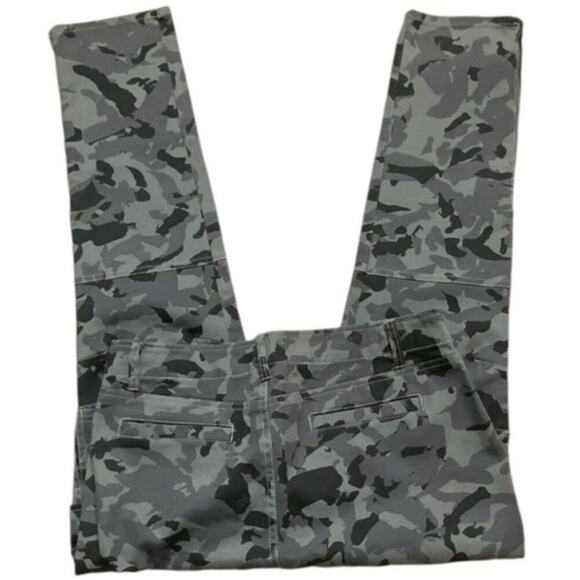 DKNY Ludlow Skinny Jean Women 10 Mid Rise Utility Stretch Cargo Camouflage Pants - Picture 7 of 11